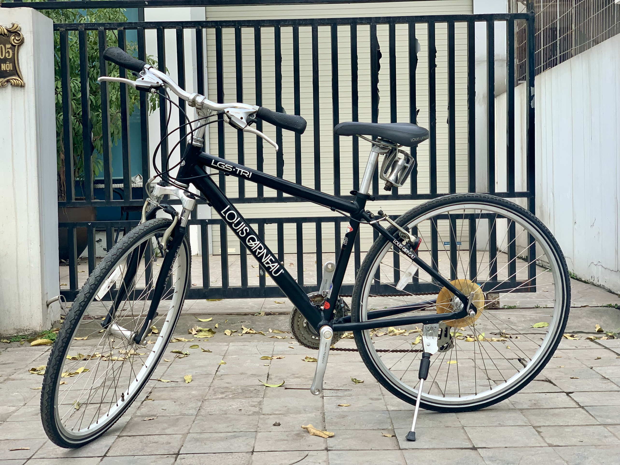 Xe Đạp [Xe đạp Nhật Bãi LOUIS GARNEAU, màu đen] Like New 99%